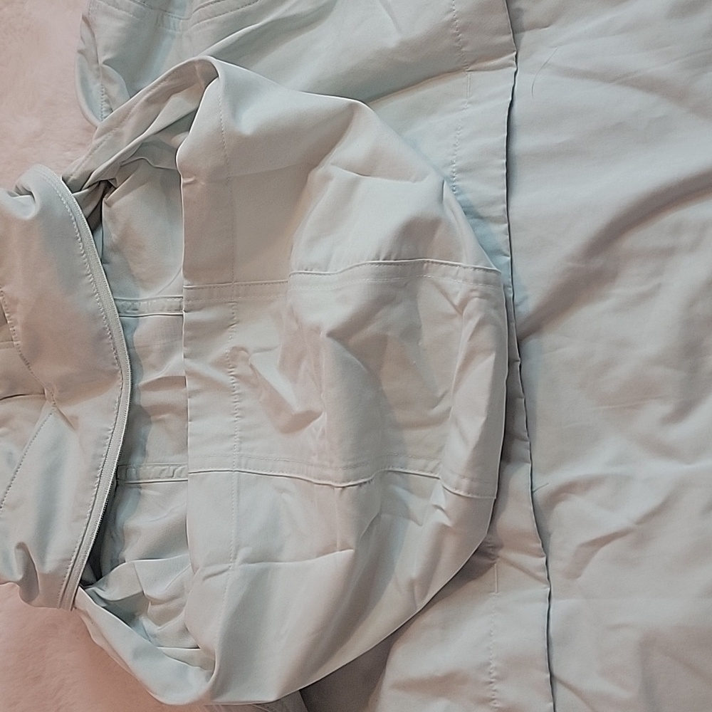 NWT Athleta Mint Green Everywhere Windbreaker Jacket w/ Hidden Hood. Small - Picture 11 of 12